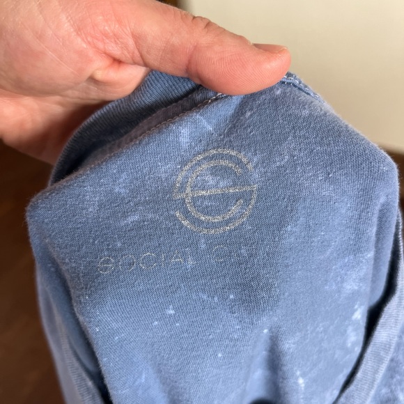 Bundle of 2 Social Culture Outdoor Graphic Cropped T-Shirts Medium Yosemite Wolf - Picture 8 of 8